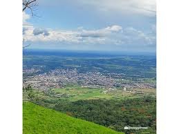 Vista panorámica de Acacías y el piedemonte llanero desde un mirador